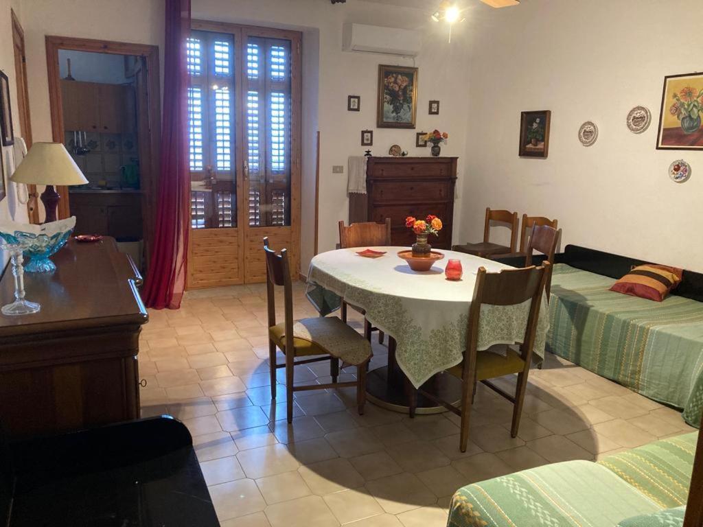 Bed & Breakfast 5 Di Spade Gioiosa Marea Exterior foto
