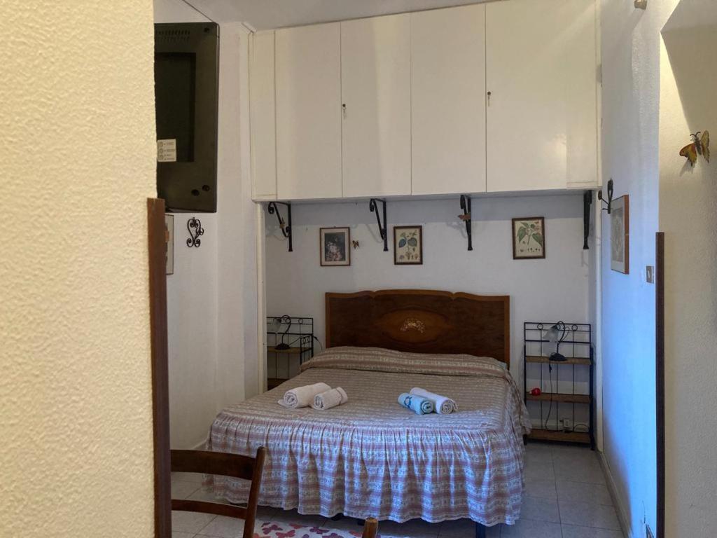 Bed & Breakfast 5 Di Spade Gioiosa Marea Exterior foto
